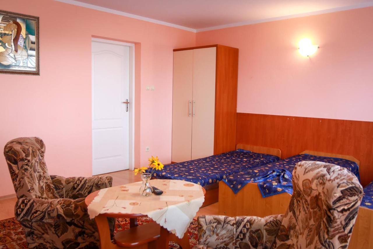 Przystan Apartment Kołobrzeg Exterior foto